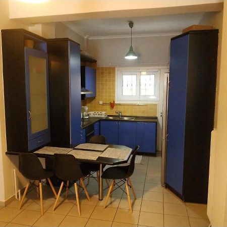Lg Apartment Bnb Atene Esterno foto