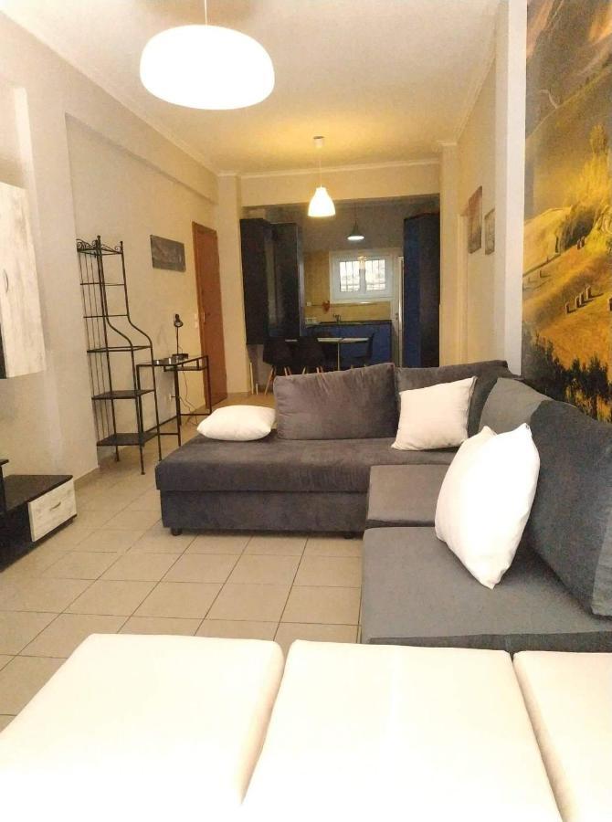 Lg Apartment Bnb Atene Esterno foto